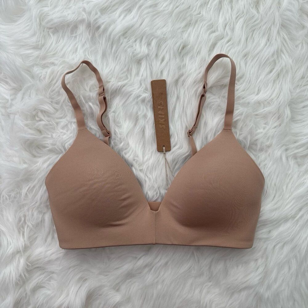 Skims Wireless Form T-shirt Bra Clay Size 30B